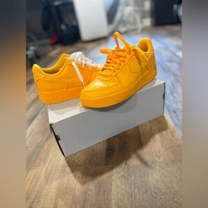 Air Force 1 Low ‘07 “Laser Orange” Size 10 Womans